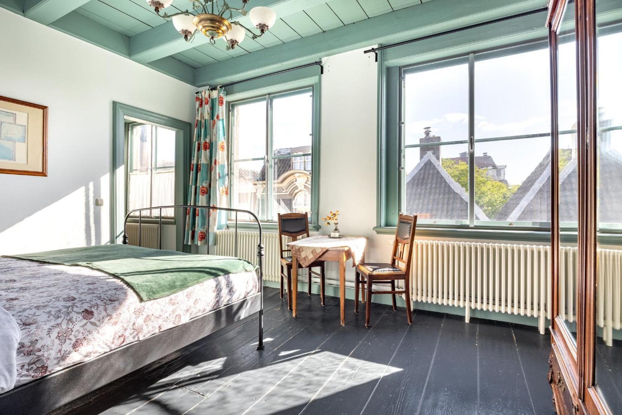 B&B In De Prinsenstraat Dordrecht Eksteriør bilde